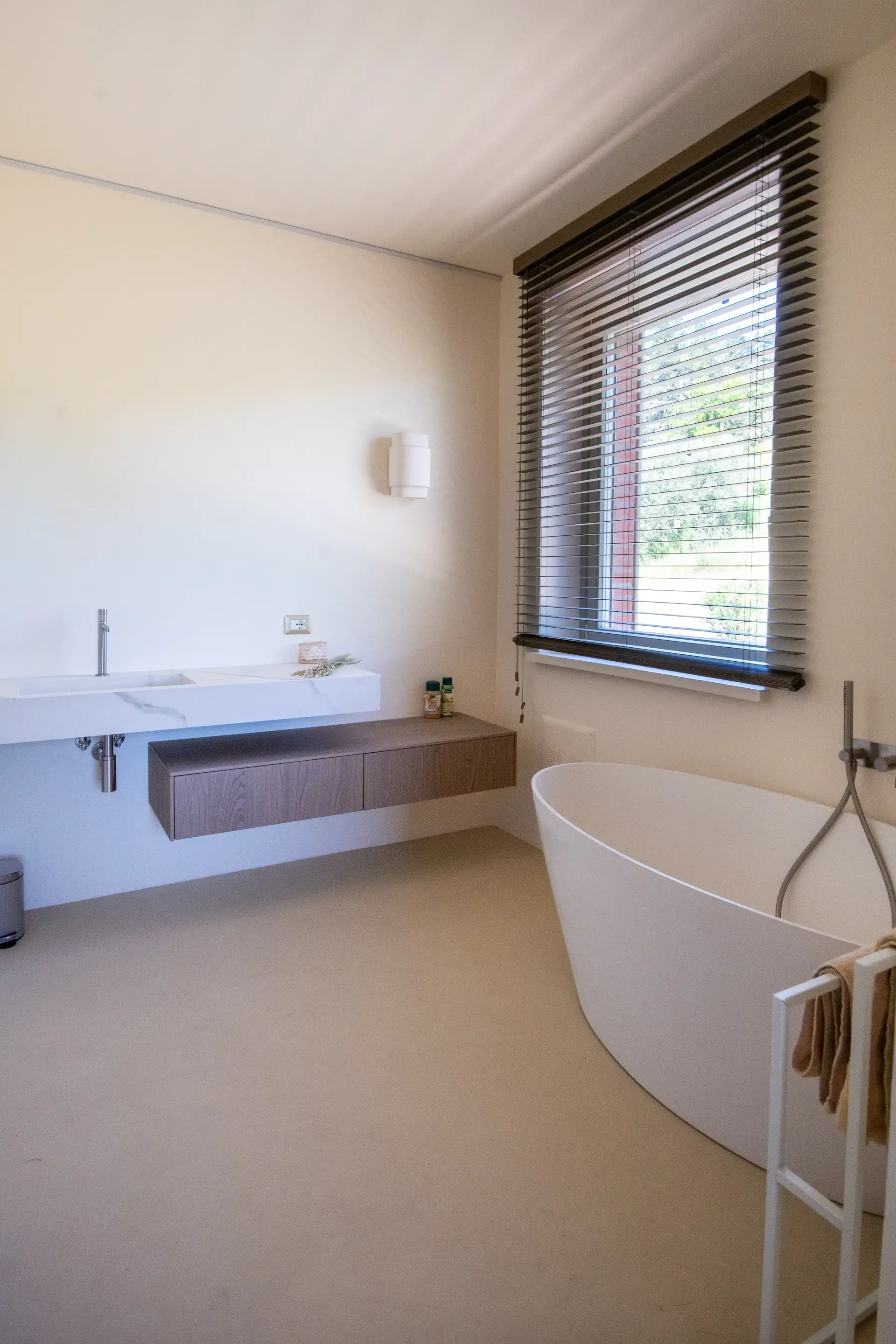 View of the spacious main bedroom at Villa Lidia