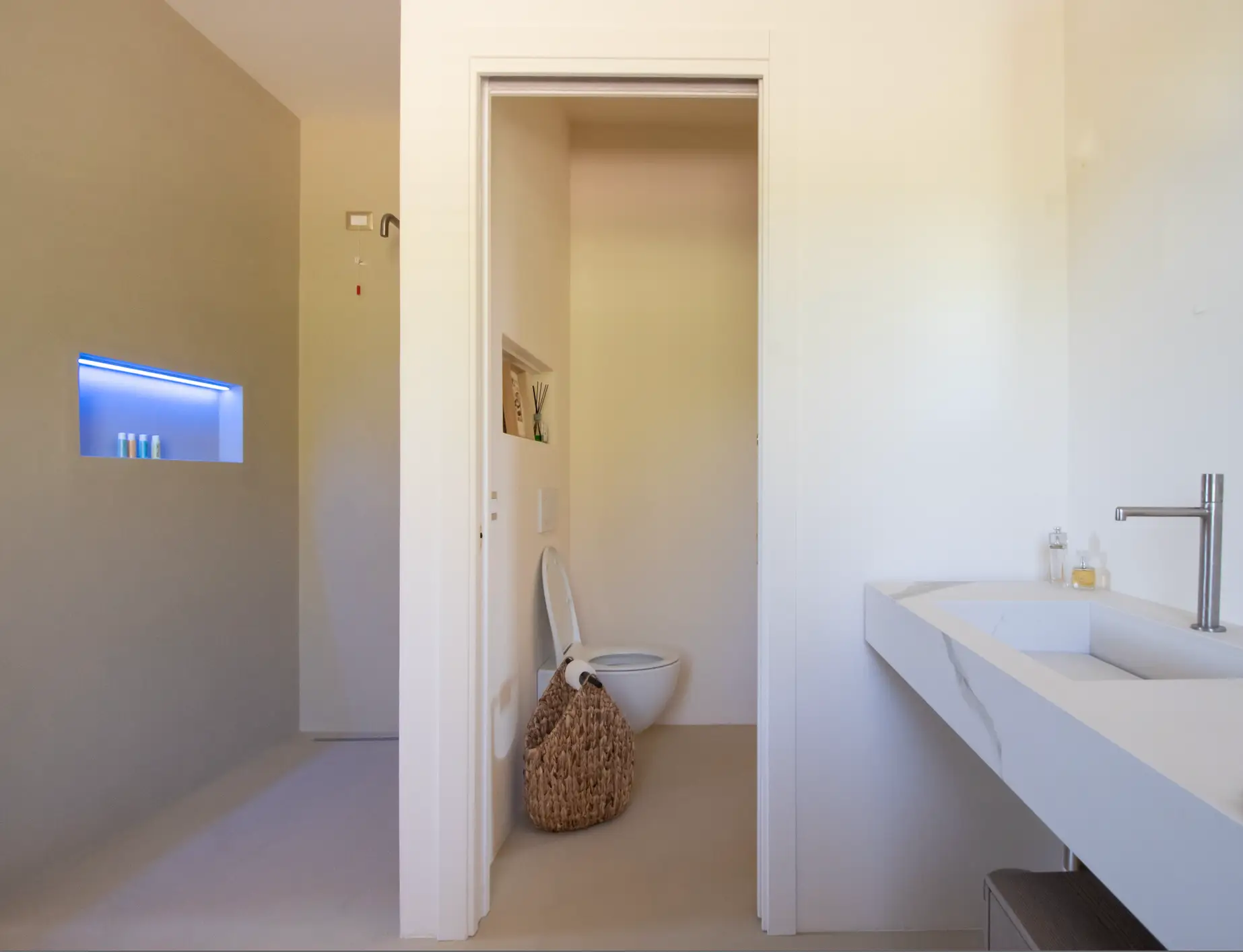 View of the spacious main bedroom at Villa Lidia