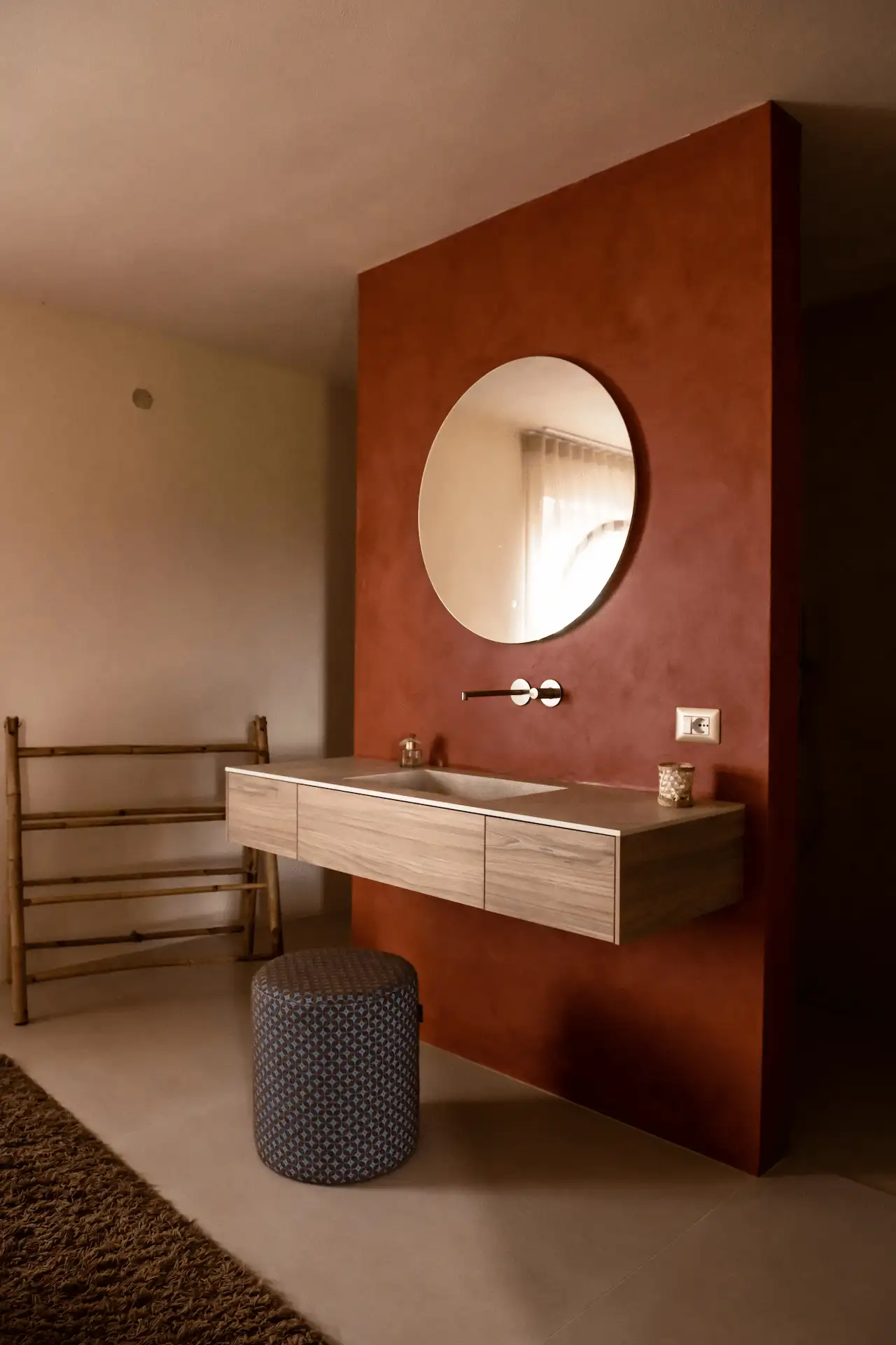 View of the spacious main bedroom at Villa Lidia