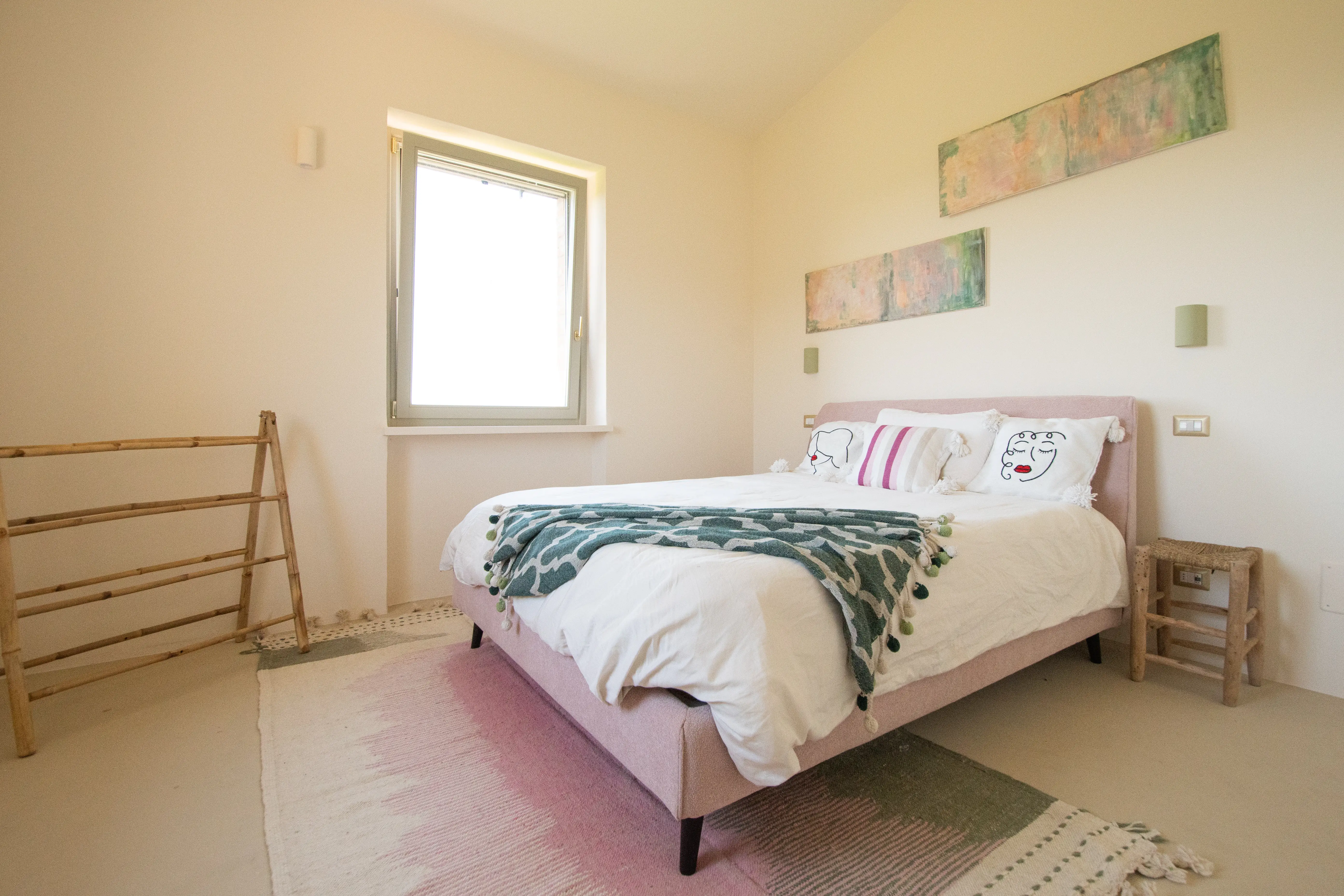 View of the spacious main bedroom at Villa Lidia